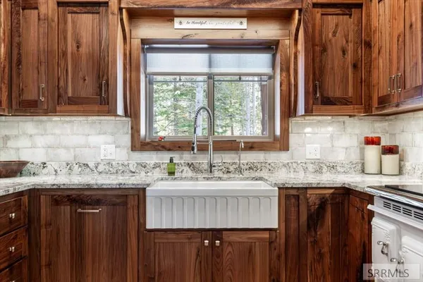 $969,000 | 4193 Lone Pine Street, Island Park, ID 83429