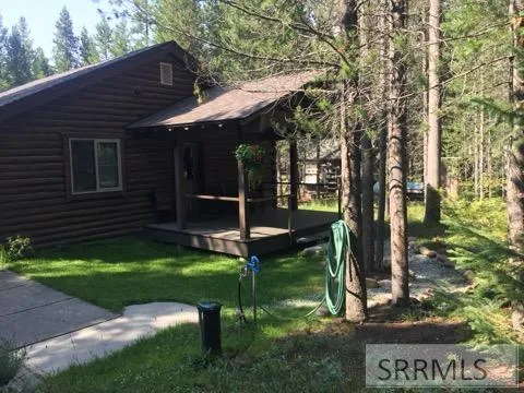 $969,000 | 4193 Lone Pine Street, Island Park, ID 83429