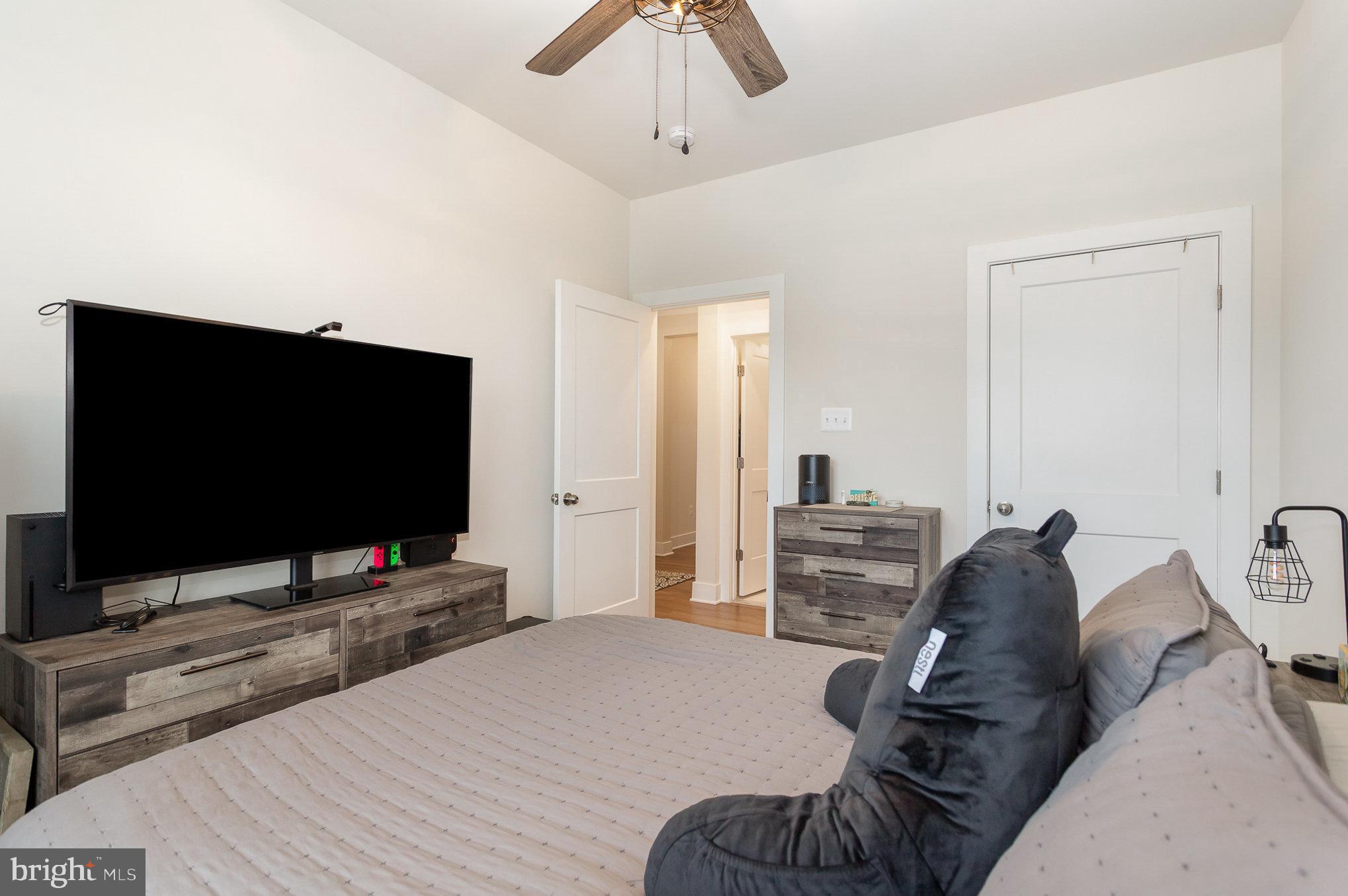 318 Rustic Wood Drive Gettysburg, PA 17325 - Photo 17 of 58