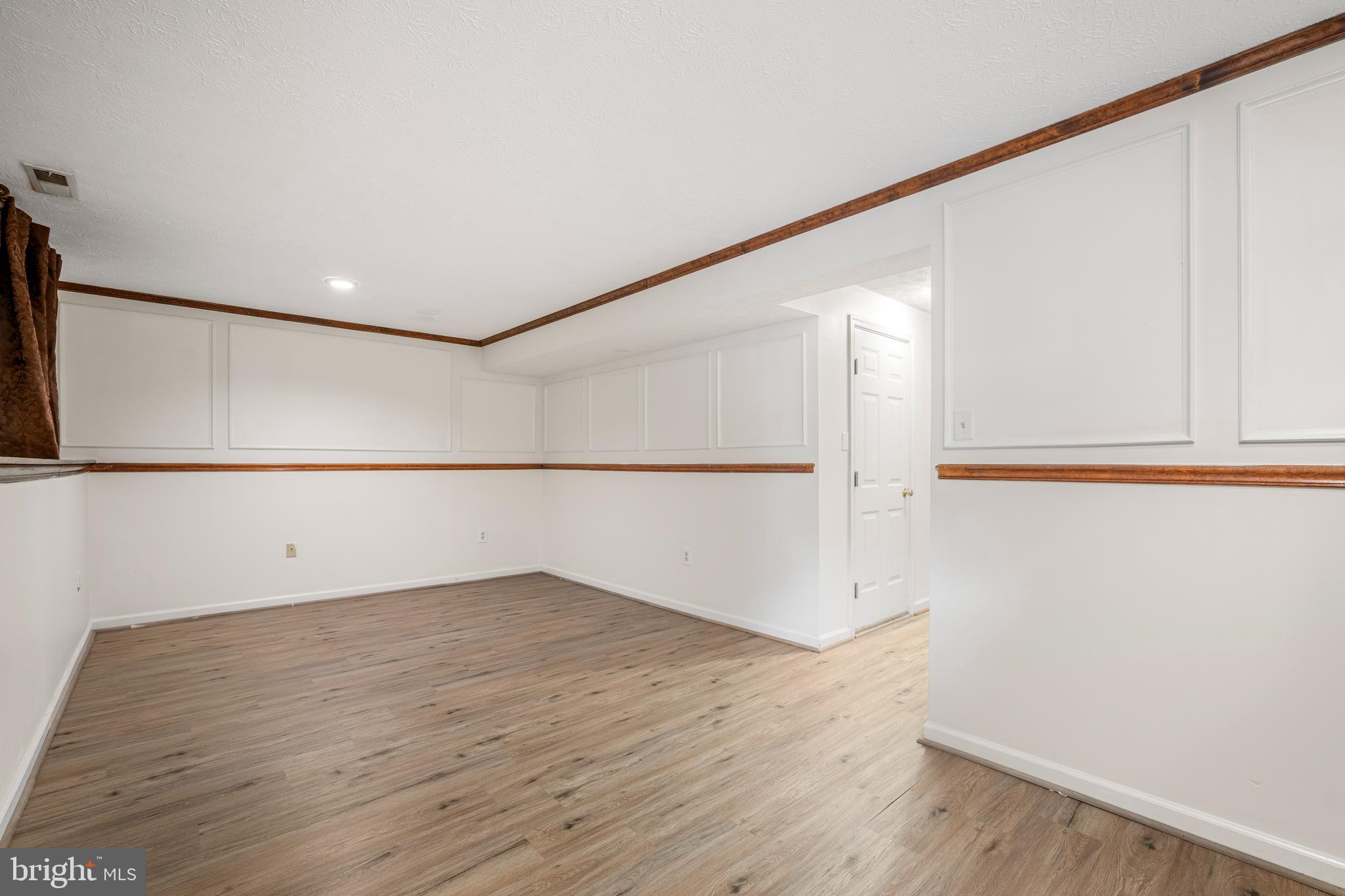 5522 April Journey, Unit 11 Columbia, MD 21044 - Photo 29 of 34 a view of an empty room