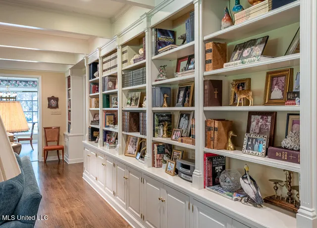 $695,000 | 9 Adam Circle, Natchez, MS 39120