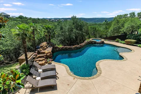$1,695,000 | 1016 SANTALUZ Path, Austin, TX 78732