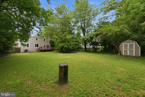 $775,000 | 7002 Lee Park Court, Falls Church, VA 22042