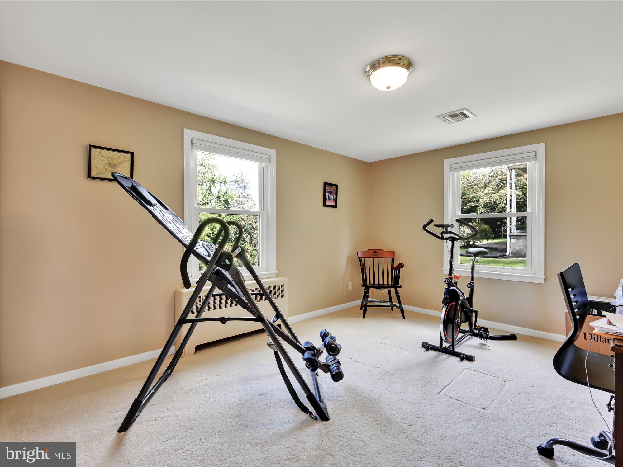 1351 Stratford Road York, PA 17403 - Photo 19 of 28 Gallery Image 19