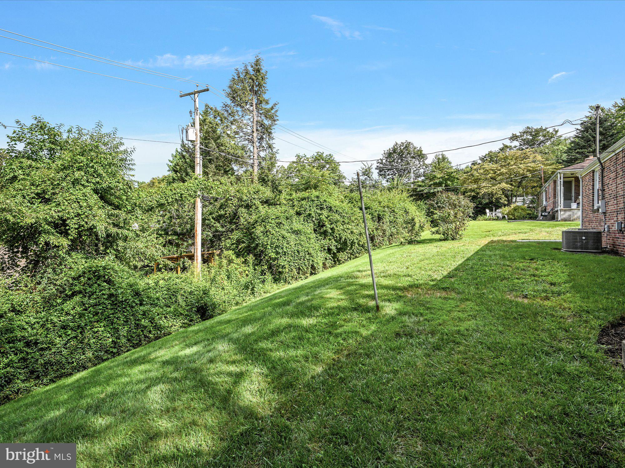 1351 Stratford Road York, PA 17403 - Photo 25 of 28 Gallery Image 25