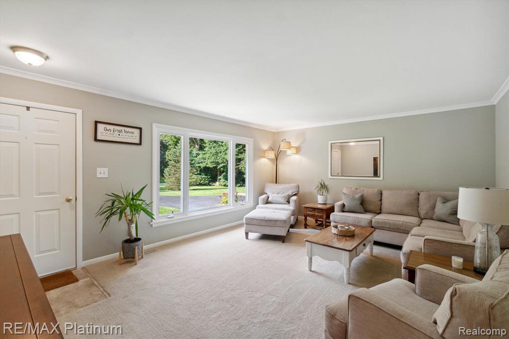 3742 Norton Road Howell, MI 48843 - Photo 12 of 53