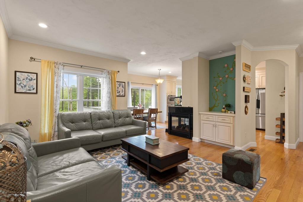 6 Point Road, Unit 1 Shrewsbury, MA 01545 - Photo 5 of 39 Gallery Image 5
