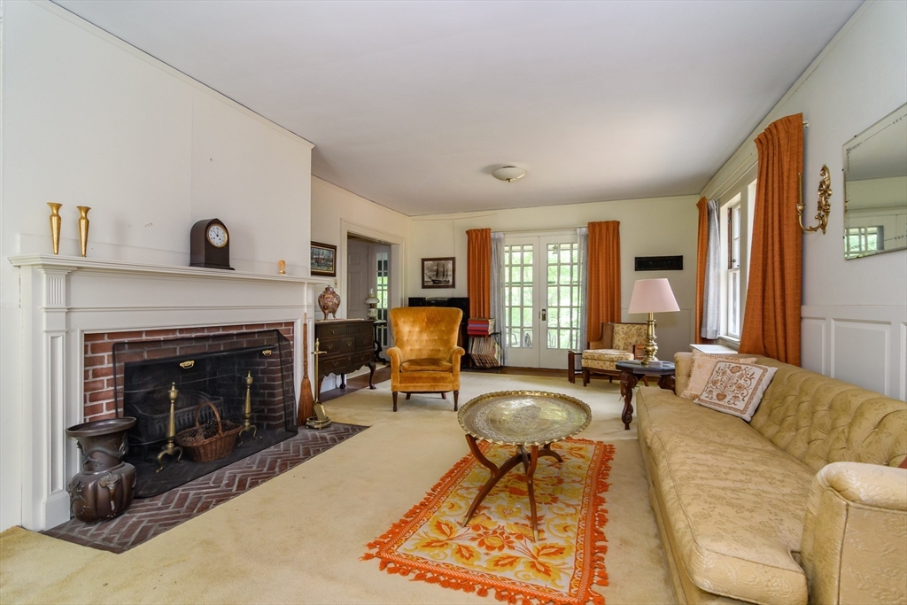 355 High Street Westwood, MA 02090 - Photo 5 of 10