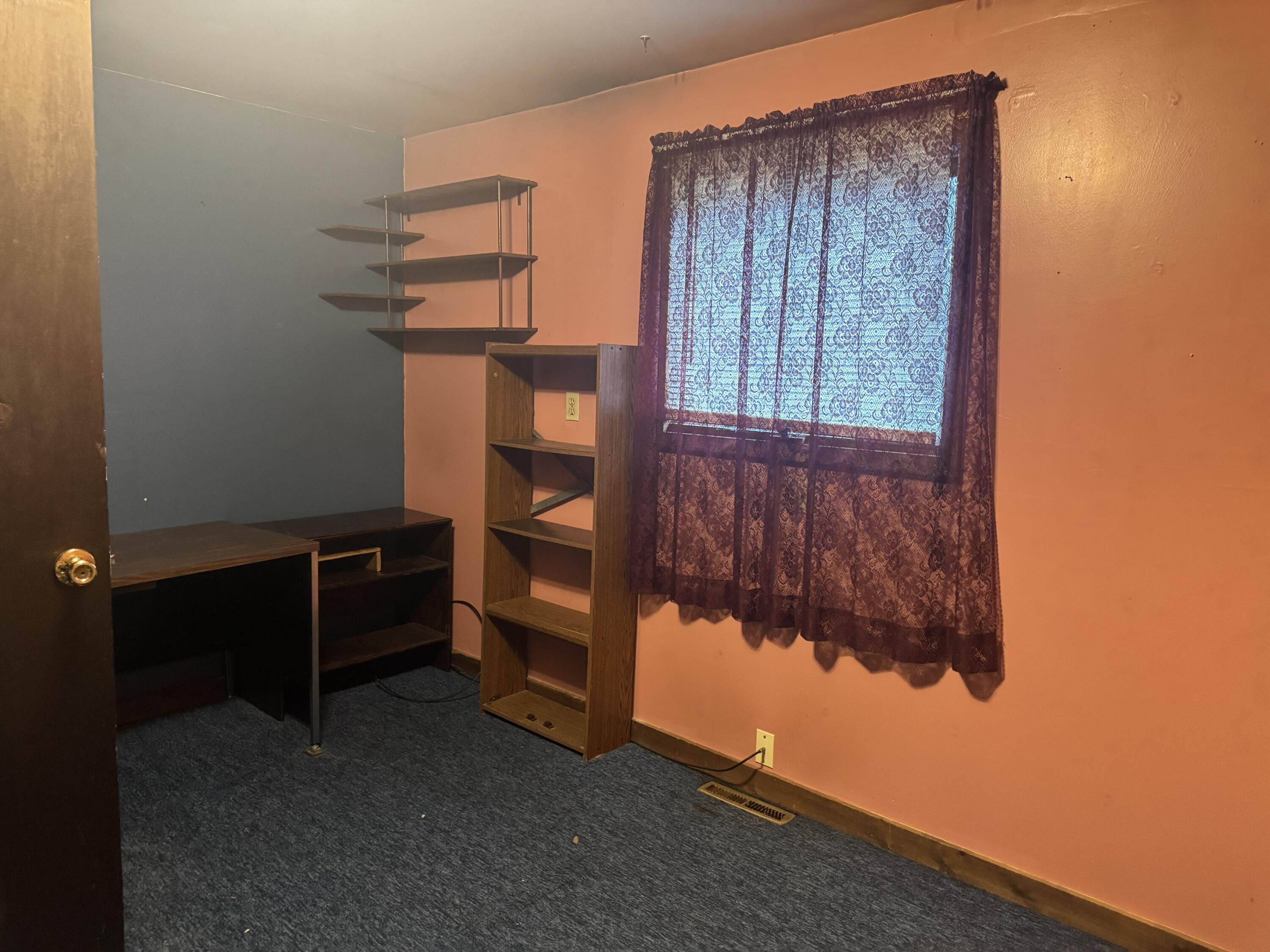 1207 Ridge Street La Porte, IN 46350 - Photo 8 of 13 3000x2250