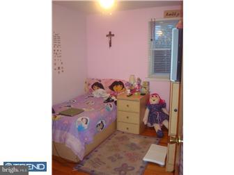 432 Densmore Road Philadelphia, PA 19116 - Photo 7 of 12 Bedroom 3