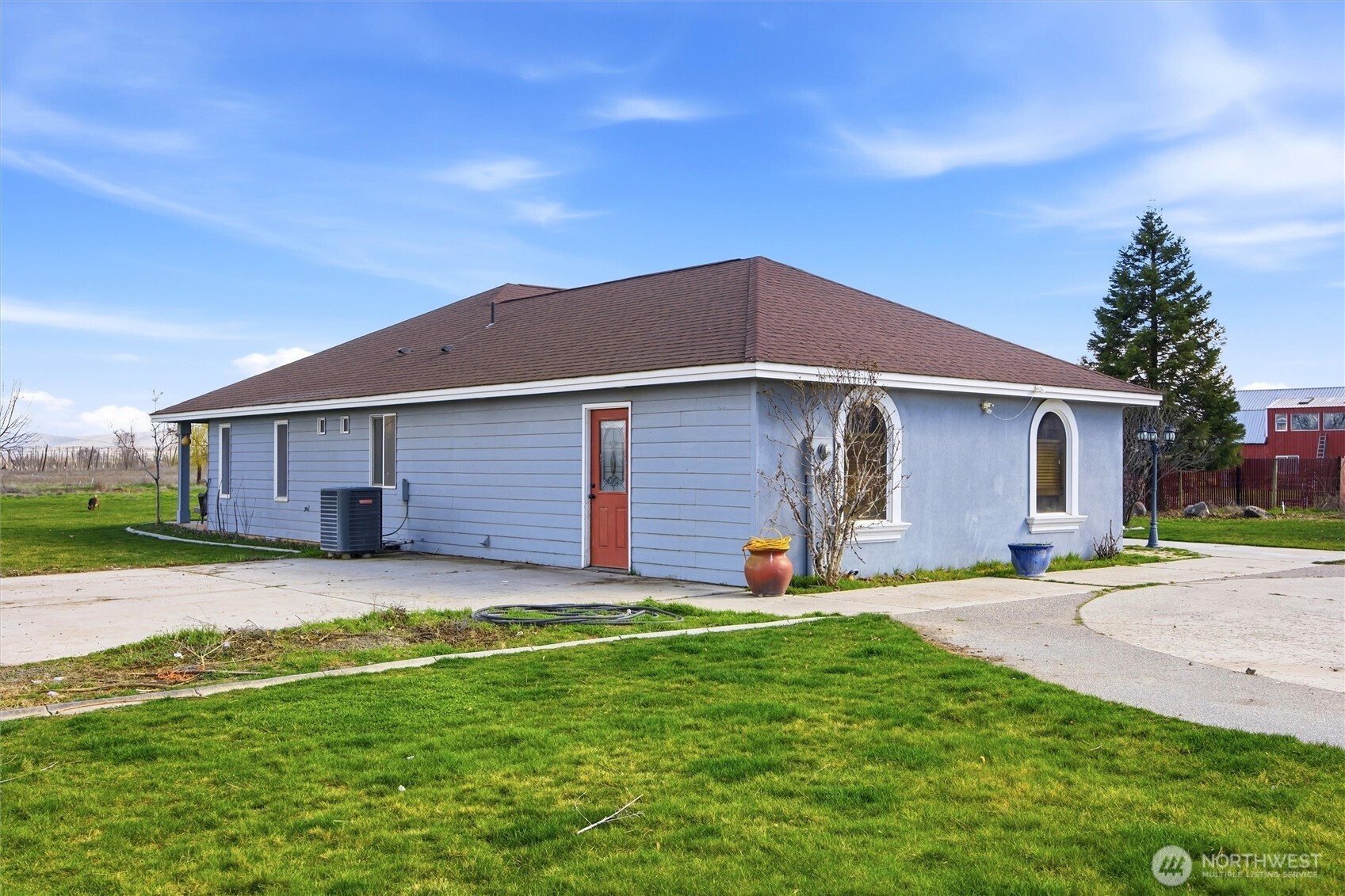 3988 East Euclid Road Mabton, WA 98935 - Photo 4 of 30