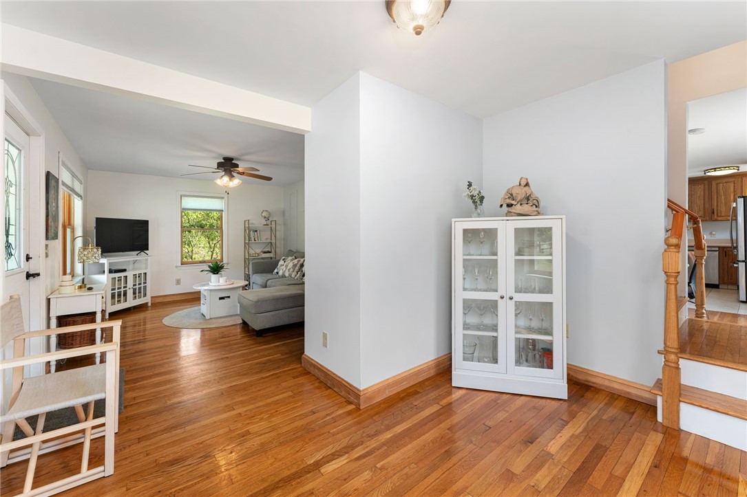 162 Church Street Westerly, RI 02808 - Photo 12 of 48