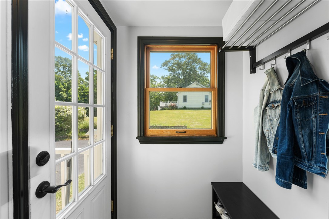 162 Church Street Westerly, RI 02808 - Photo 27 of 48