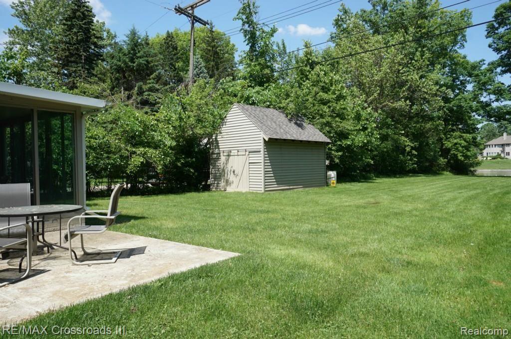 40602 Alden Road Belleville, MI 48111 - Photo 23 of 27