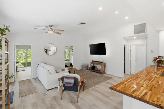 $599,000 | 1105 Cherokee Street, Jupiter, FL 33458