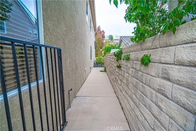 $1,125,000 | 28419 Hidden Hills Drive, Saugus, CA 91390