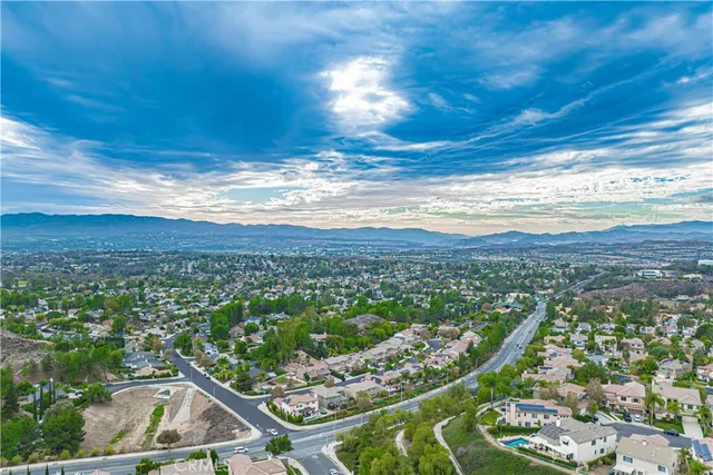 $1,125,000 | 28419 Hidden Hills Drive, Saugus, CA 91390