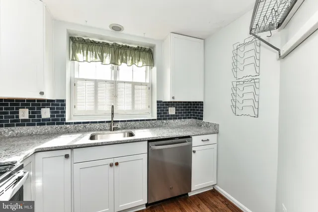 $4,100 | 1121 Portner Road, Alexandria, VA 22314