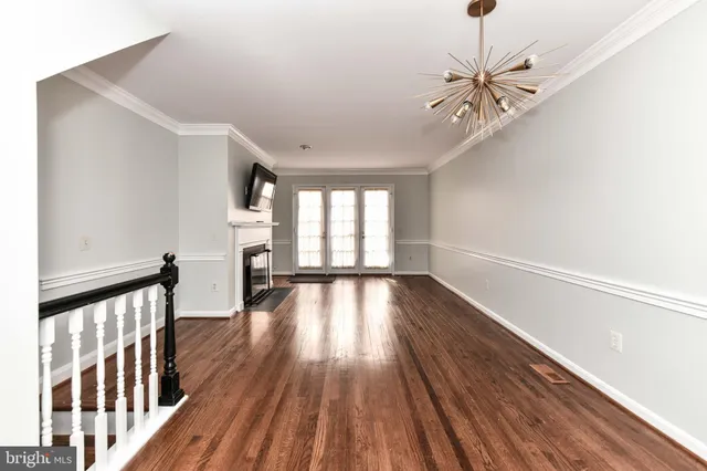 $4,100 | 1121 Portner Road, Alexandria, VA 22314