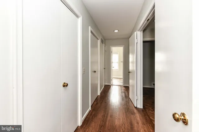 $4,100 | 1121 Portner Road, Alexandria, VA 22314