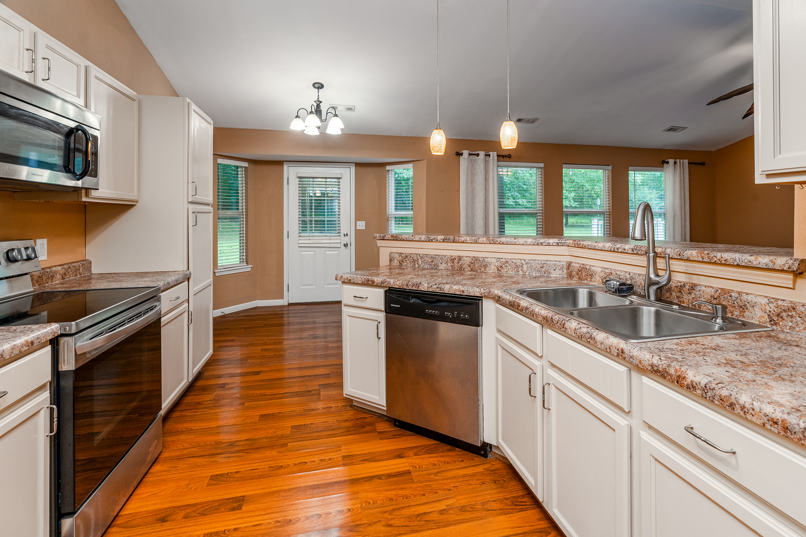 1904 Spring Garden Road Marion, IL 62959 - Photo 18 of 33 Gallery Image 18