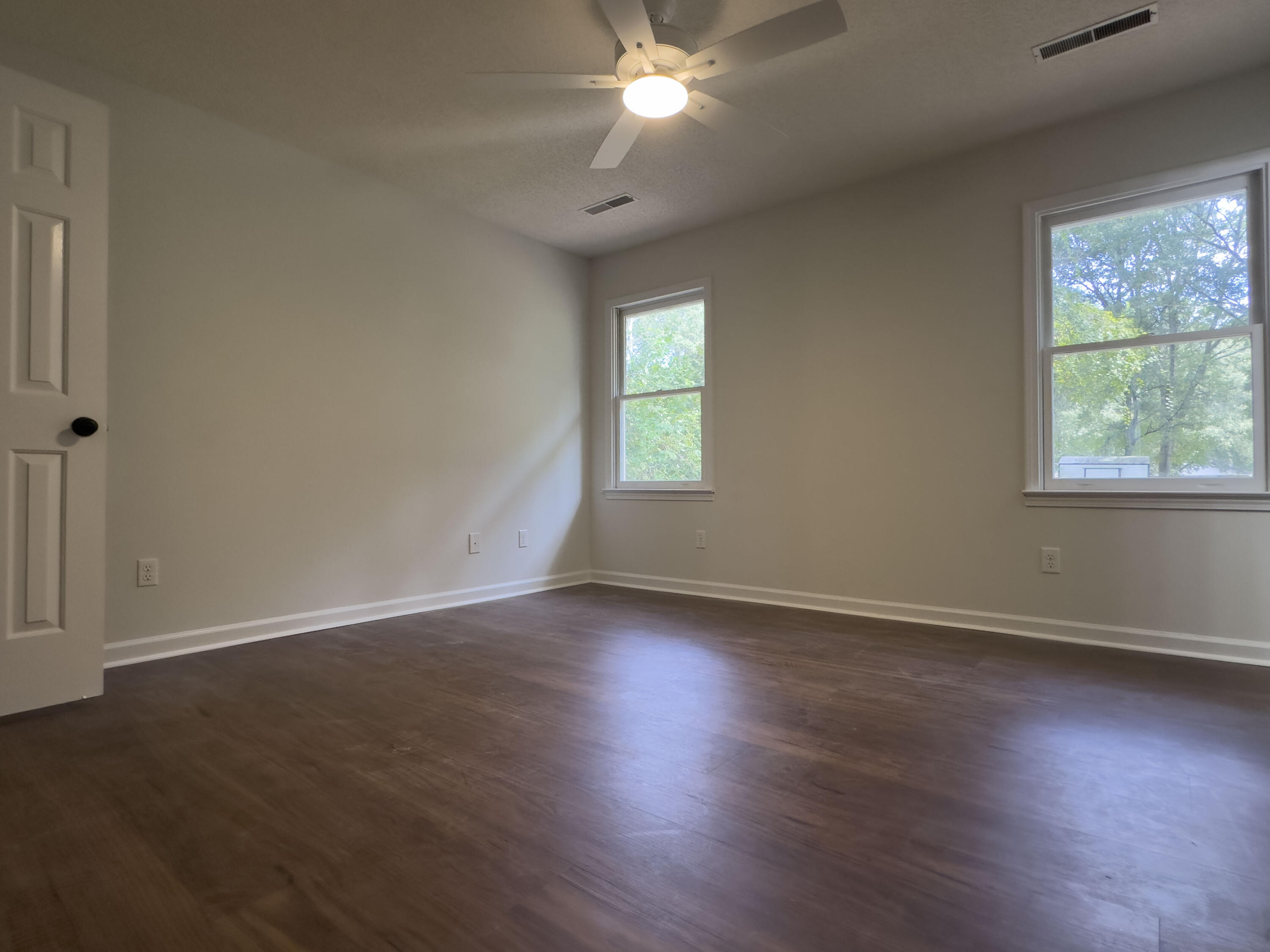 2435 Stadium Road Sumter, SC 29154 - Photo 12 of 23 Gallery Image 12