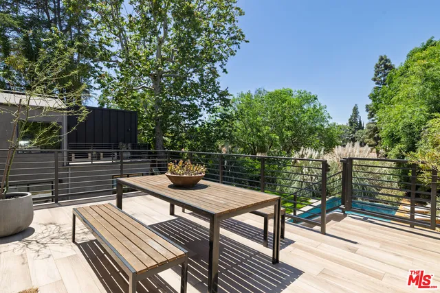 $8,995,000 | 226 South Rimpau Boulevard, Los Angeles, CA 90004