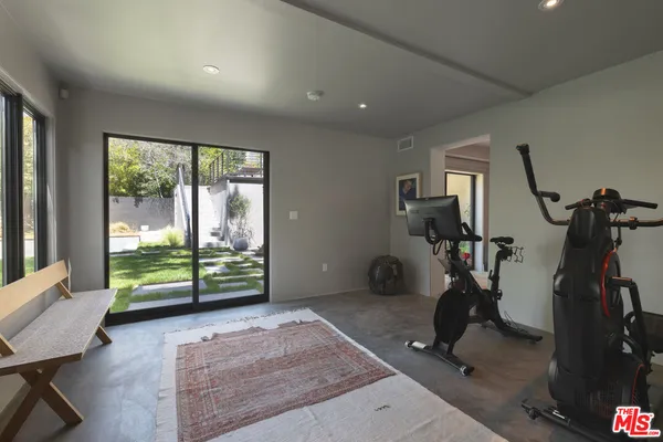 $8,995,000 | 226 South Rimpau Boulevard, Los Angeles, CA 90004