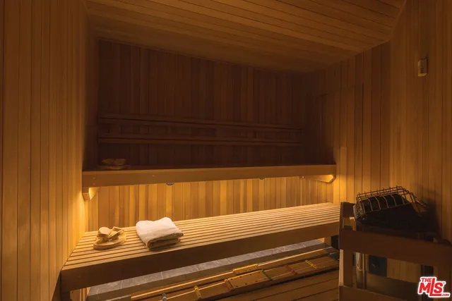 $8,995,000 | 226 South Rimpau Boulevard, Los Angeles, CA 90004