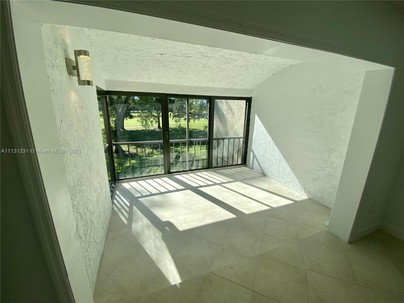 8320 Casa Del Lago, Unit H Boca Raton, FL 33433 - Photo 10 of 12 Gallery Image 10