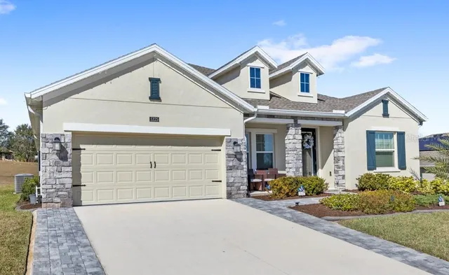 $549,900 | 5325 Basalt Drive, Mount Dora, FL 32757