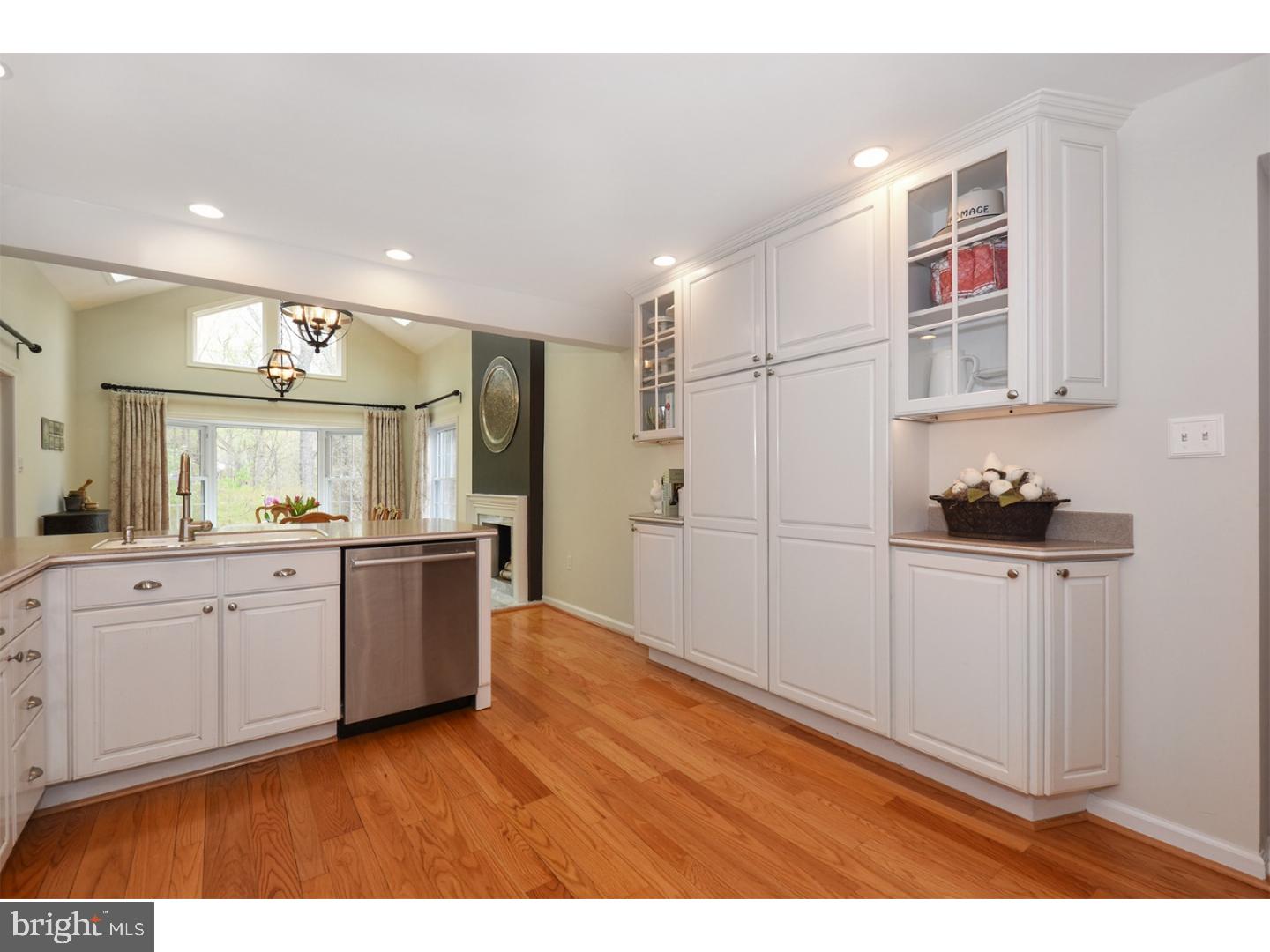 941 Ethan Allen Road Berwyn, PA 19312 - Photo 8 of 22