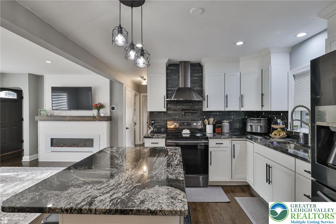 216 Young Road Nazareth, PA 18064 - Photo 11 of 54