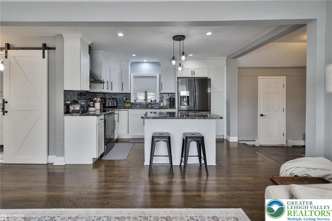 216 Young Road Nazareth, PA 18064 - Photo 14 of 54