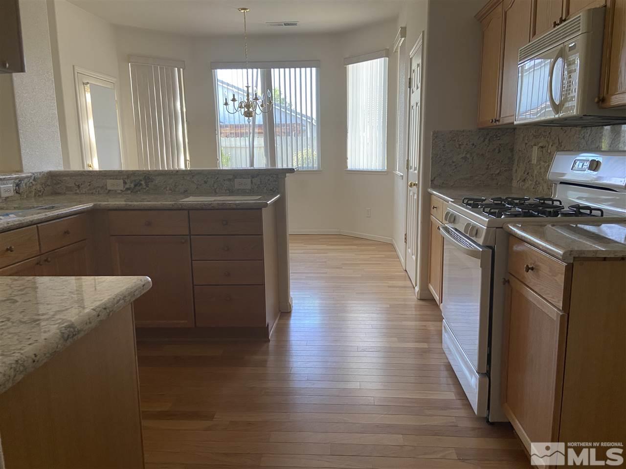 1865 San Joaquin Drive Reno, NV 89521 - Photo 9 of 21 Photo 9