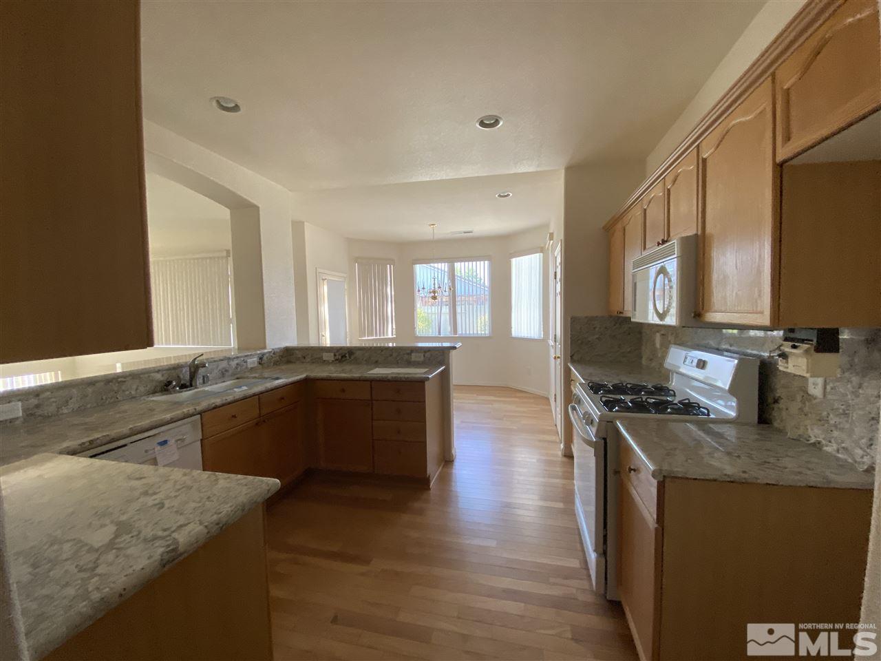 1865 San Joaquin Drive Reno, NV 89521 - Photo 10 of 21 Photo 10