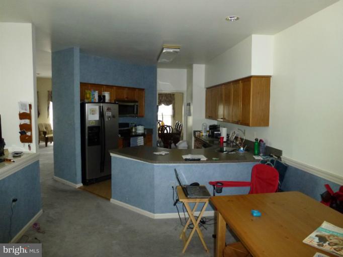 8017 Hilliard Drive Manassas, VA 20109 - Photo 8 of 13 Kitchen