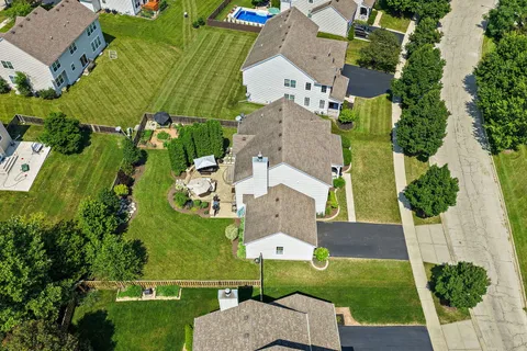 $560,000 | 308 Buffalo Drive, Elgin, IL 60124