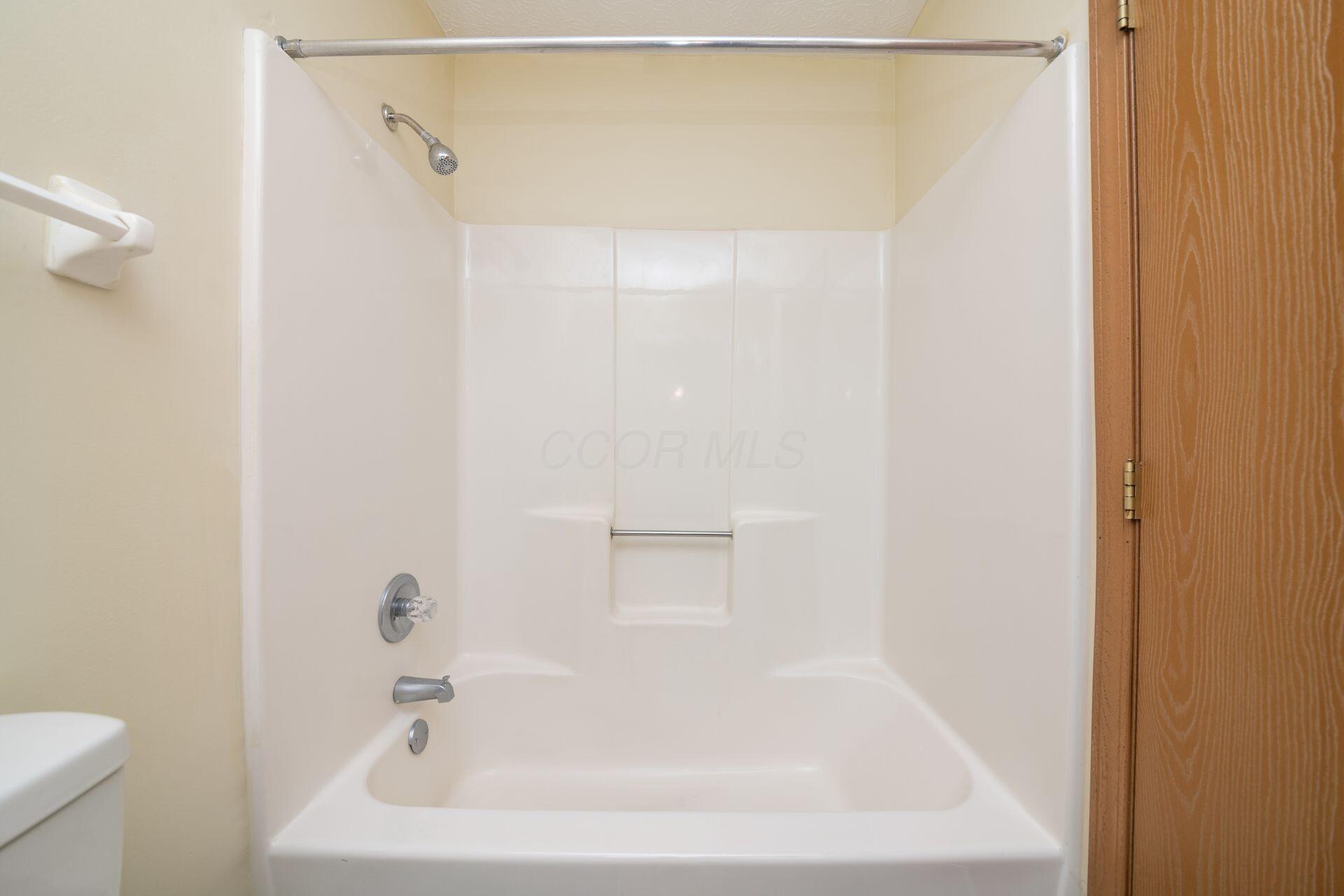 5885 Beechcroft Road, Unit 311 Columbus, OH 43229 - Photo 18 of 34 018_ Rd Columbus OH 43229 USA
