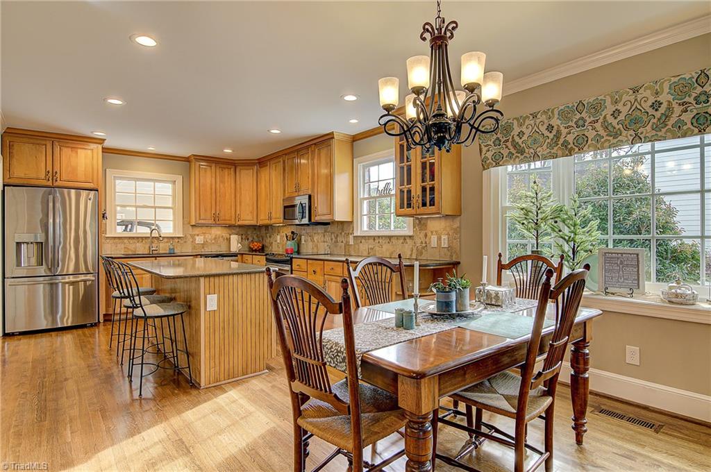 606 Hobbs Road Greensboro, NC 27403 - Photo 5 of 30 Gallery Image 5