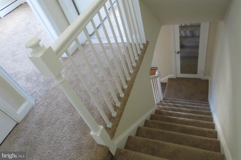 5906 Falkirk Road Baltimore, MD 21239 - Photo 10 of 18 Classy Home !