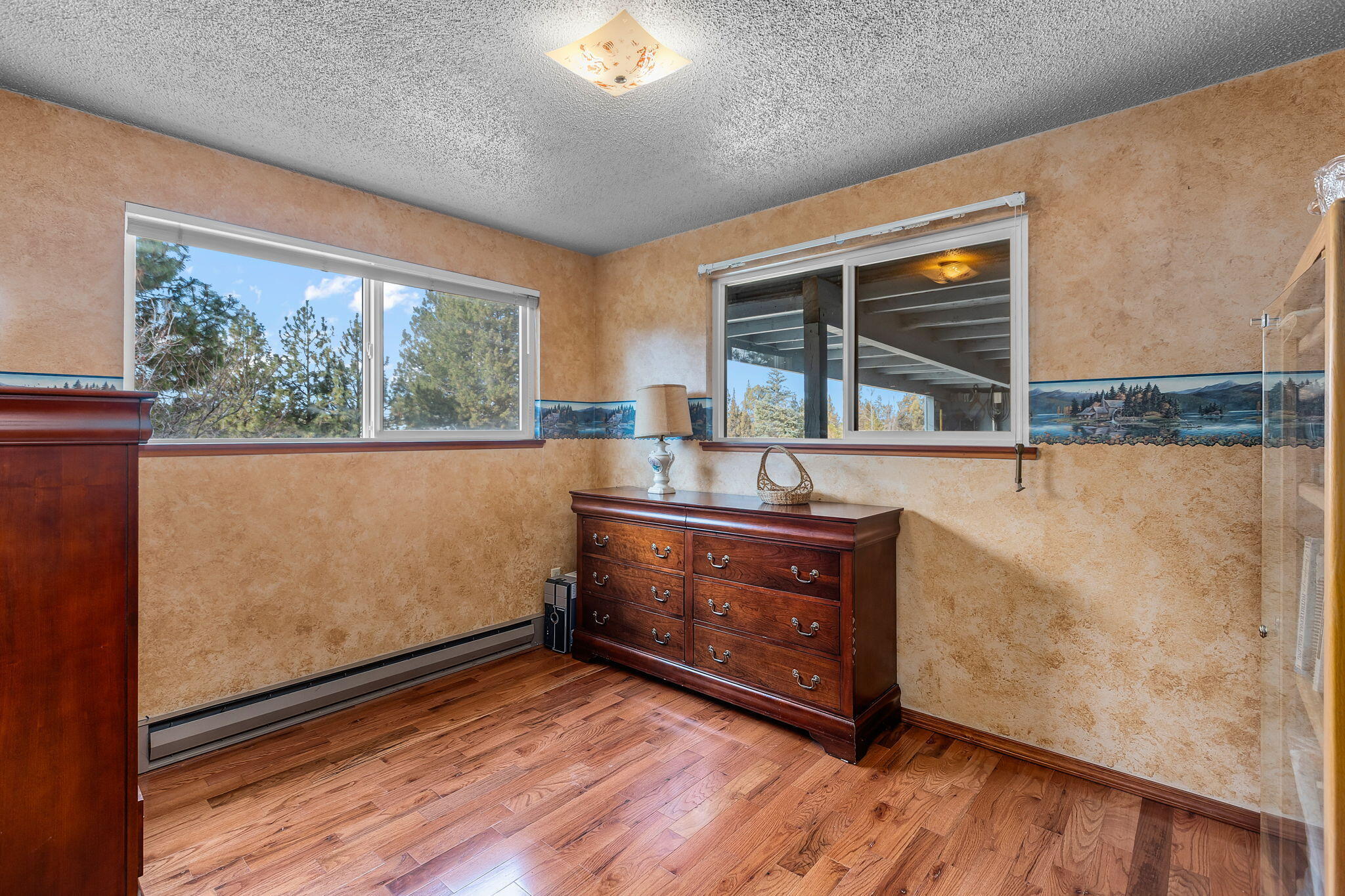 1925 Northwest 53rd Street Redmond, OR 97756 - Photo 18 of 42 2024_11_14_1925_nw_53rd_st_rdm-10