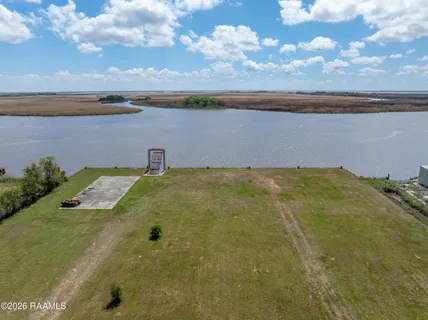 $300,000 | 333 Abbeville La, Abbeville, LA 70510