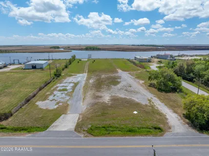 $300,000 | 333 Abbeville La, Abbeville, LA 70510