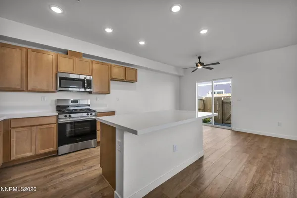 $393,617 | 260 Green Lane, Dayton, NV 89403