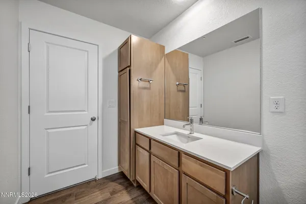 $393,617 | 260 Green Lane, Dayton, NV 89403
