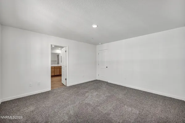 $393,617 | 260 Green Lane, Dayton, NV 89403