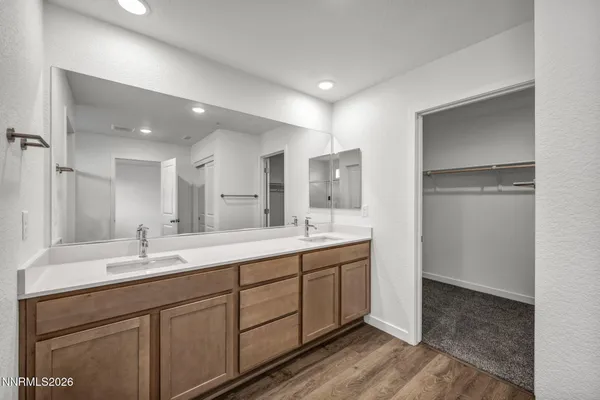 $393,617 | 260 Green Lane, Dayton, NV 89403
