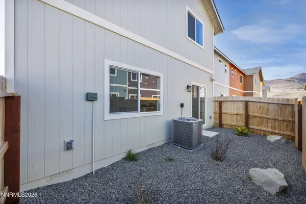 $393,617 | 260 Green Lane, Dayton, NV 89403
