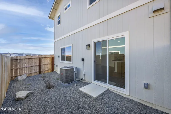 $393,617 | 260 Green Lane, Dayton, NV 89403